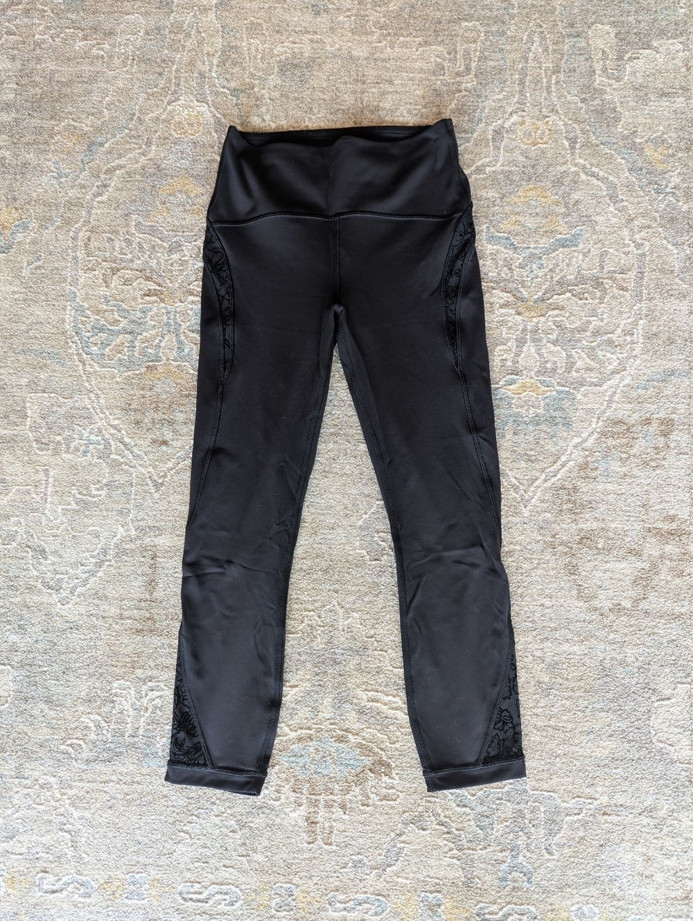Lululemon Wunder Under High Rise Crop Size 6 Floral Mesh Black Everlux